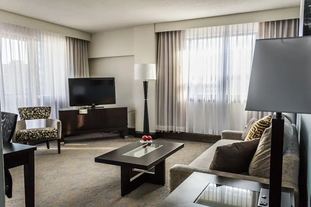 Ottawa Embassy Hotel & Suites